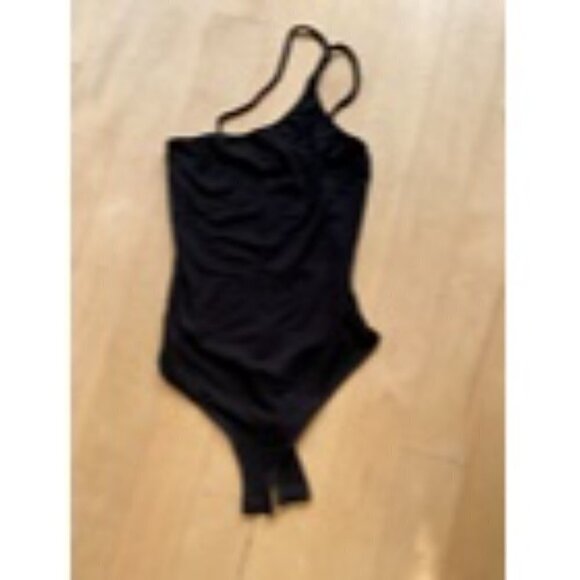 Lulu's BNWOT womens "Show me your attitude" black bodysuit one-shoulder - Picture 2 of 7